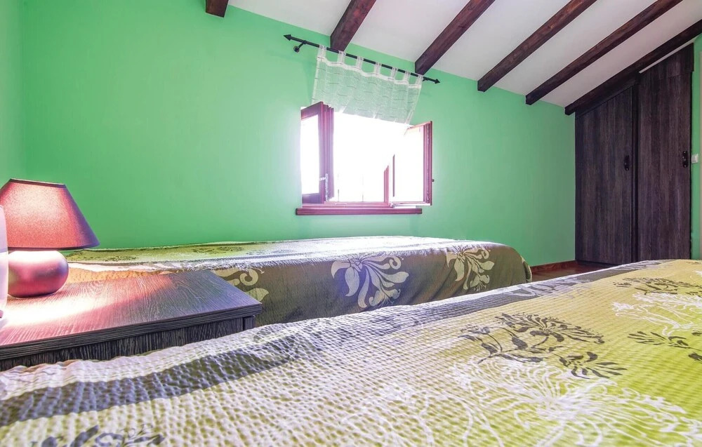 Stunning Home in Porec With Wifi and 2 Bedrooms