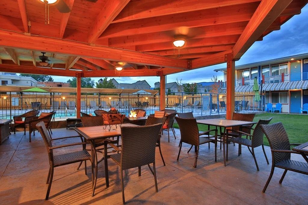 Bowmont Motel