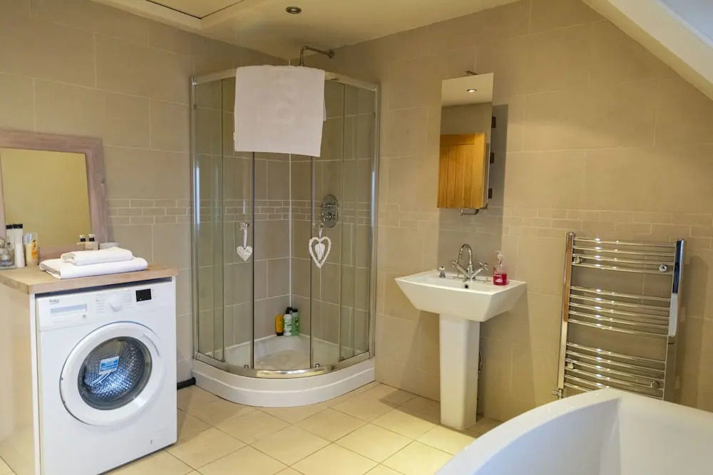 Luxury Apt No. 2 - One Bed Apartment