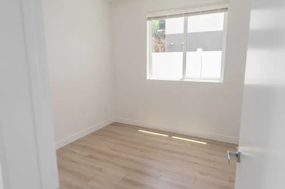 Modern 3-4 BR Townhome Built 2023 w Office Bonus Room Garage EV Charger p64