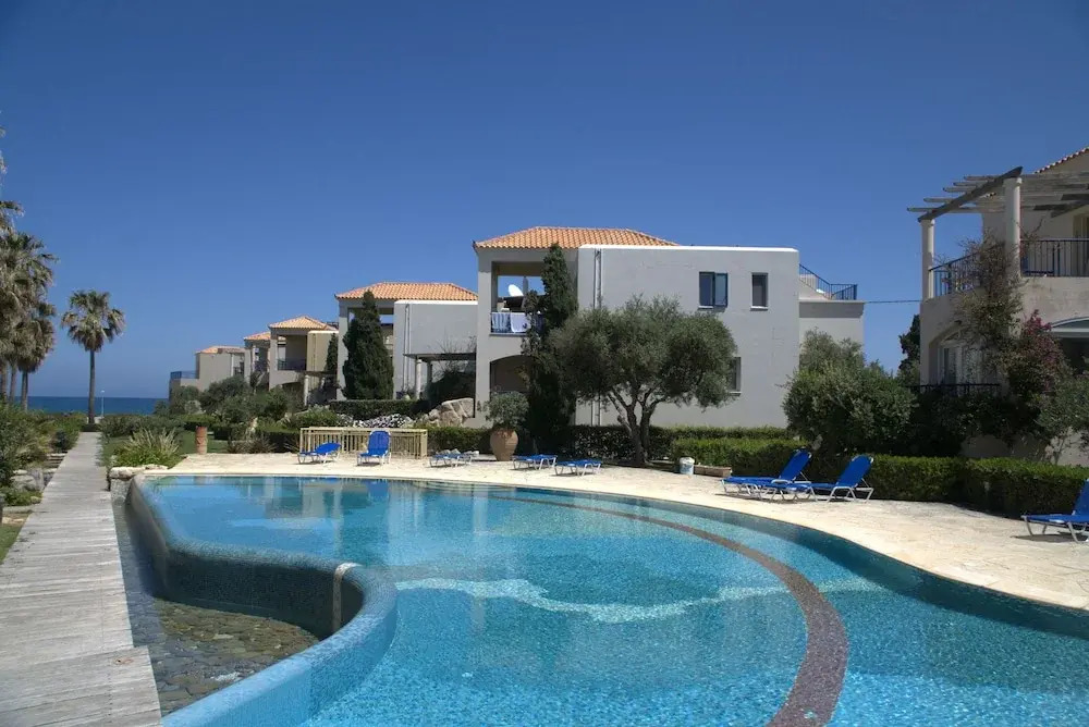 2 Bedroom Apartment on Beach Elias Lower
