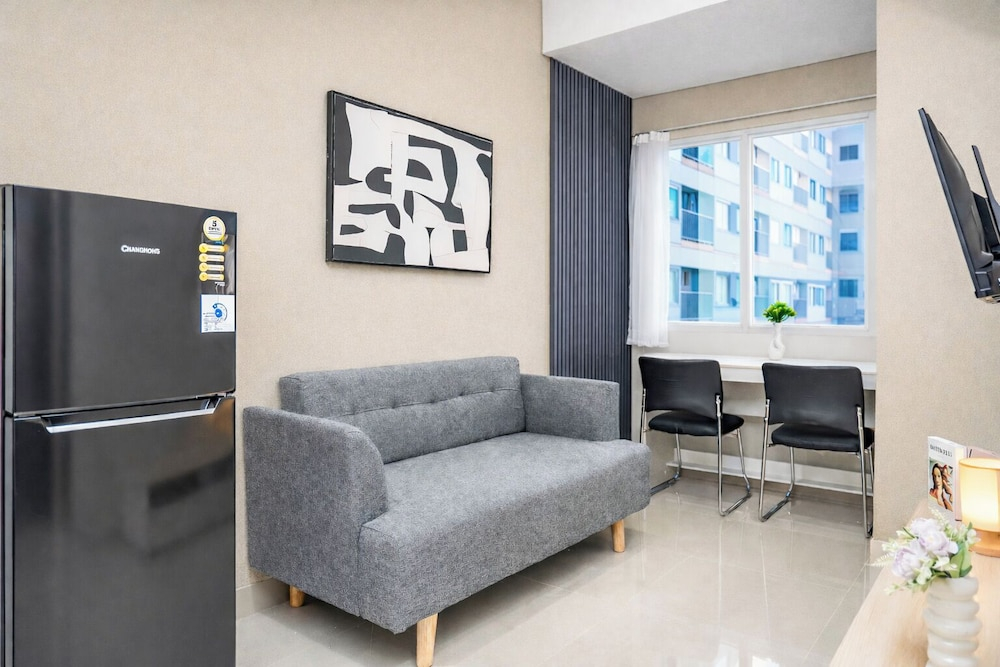 Tranquil 1Br At Royal Sentul Park Apartment