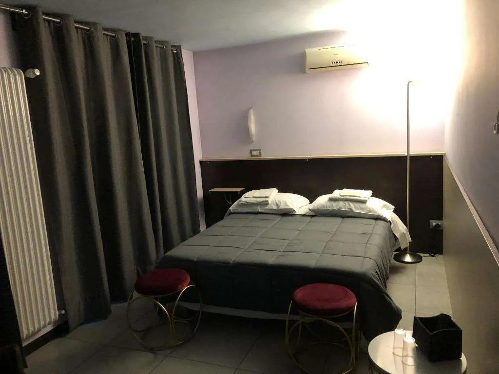 Villa Camilla Milano Easy Rooms Metro 4