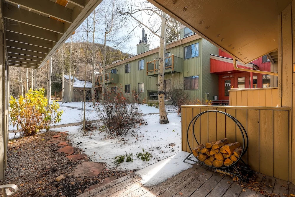 Spacious, Upgraded 2 Bdr W/ Fireplace & Hot Tub Access 2 Bedroom Condo by RedAwning