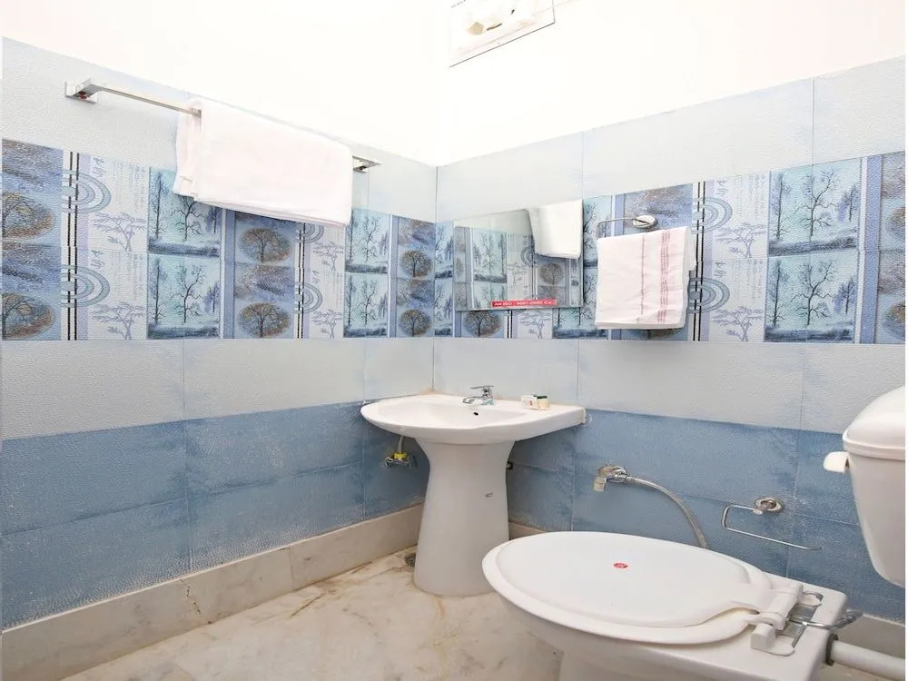 OYO 16431 Hotel New Comfort 1
