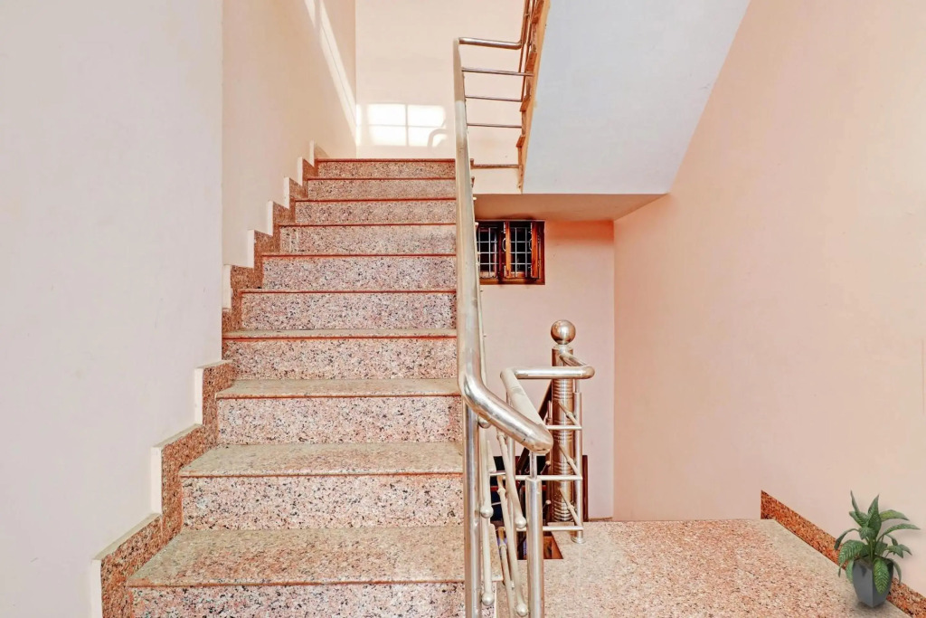 OYO Flagship 80502 Hotel 7 Days Homestay