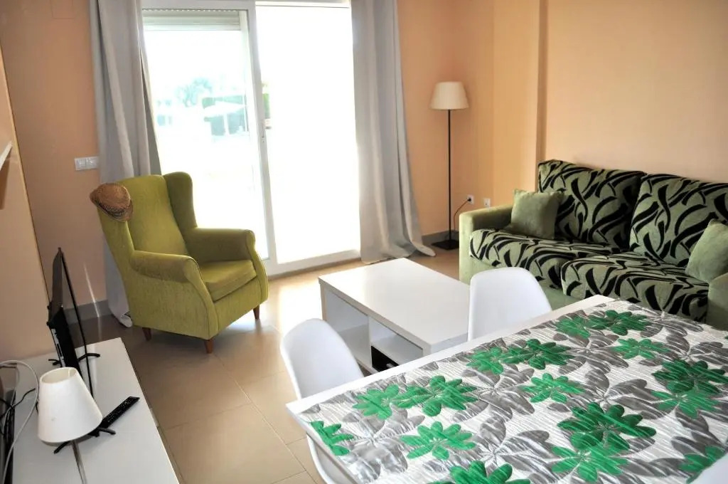 Apartamento Planta Baja a 100 Metros de la Playa