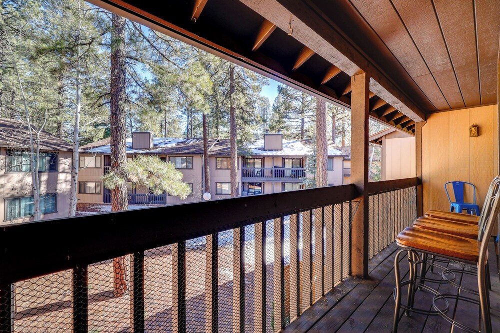 Luxe White Mountain Condo: Addt'l Rental On-site