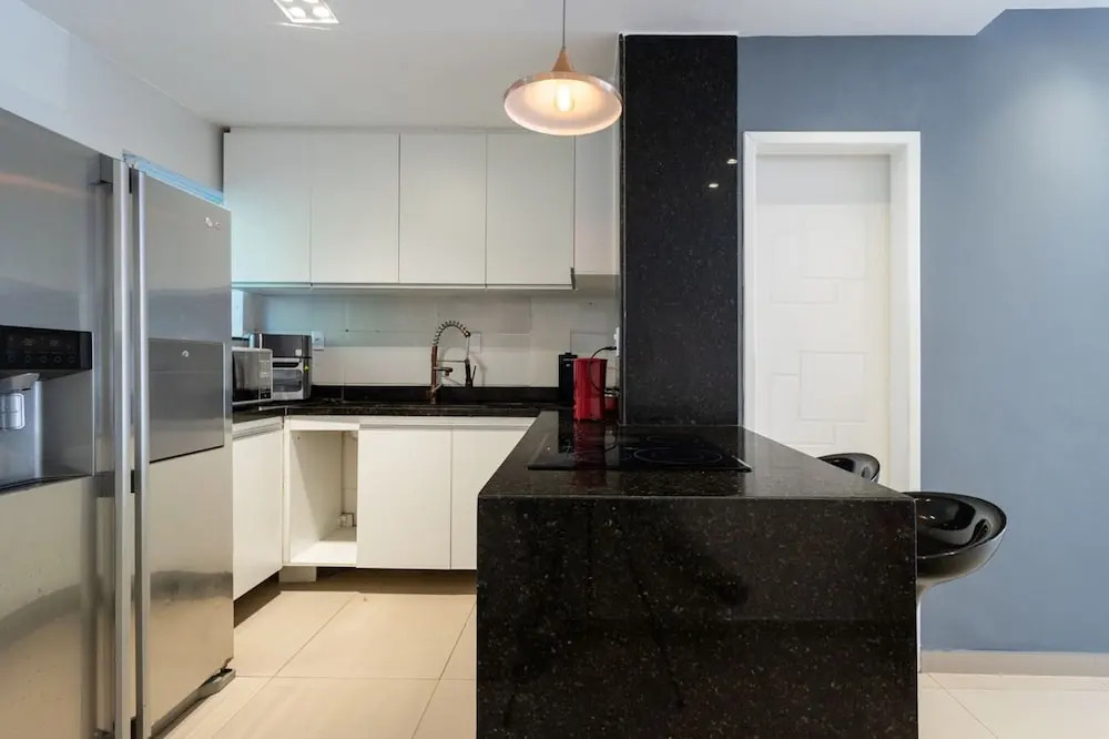 Casa Climatizada com Hidromassagem em Jacarepagu