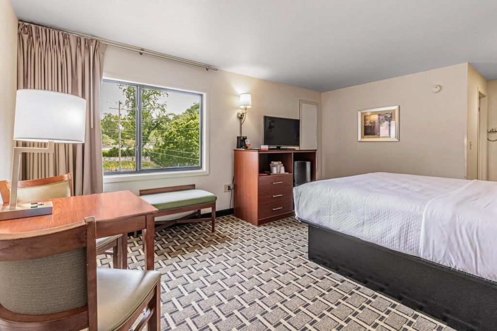 Econo Lodge Cherokee Near Island Park