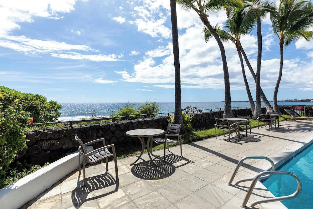 Royal Sea Cliff #415 Panoramic Views