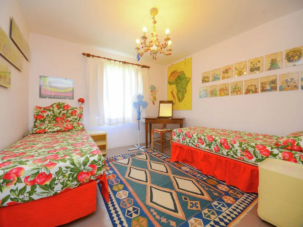 Lovely Apartment on a Beautiful Property Near the sea