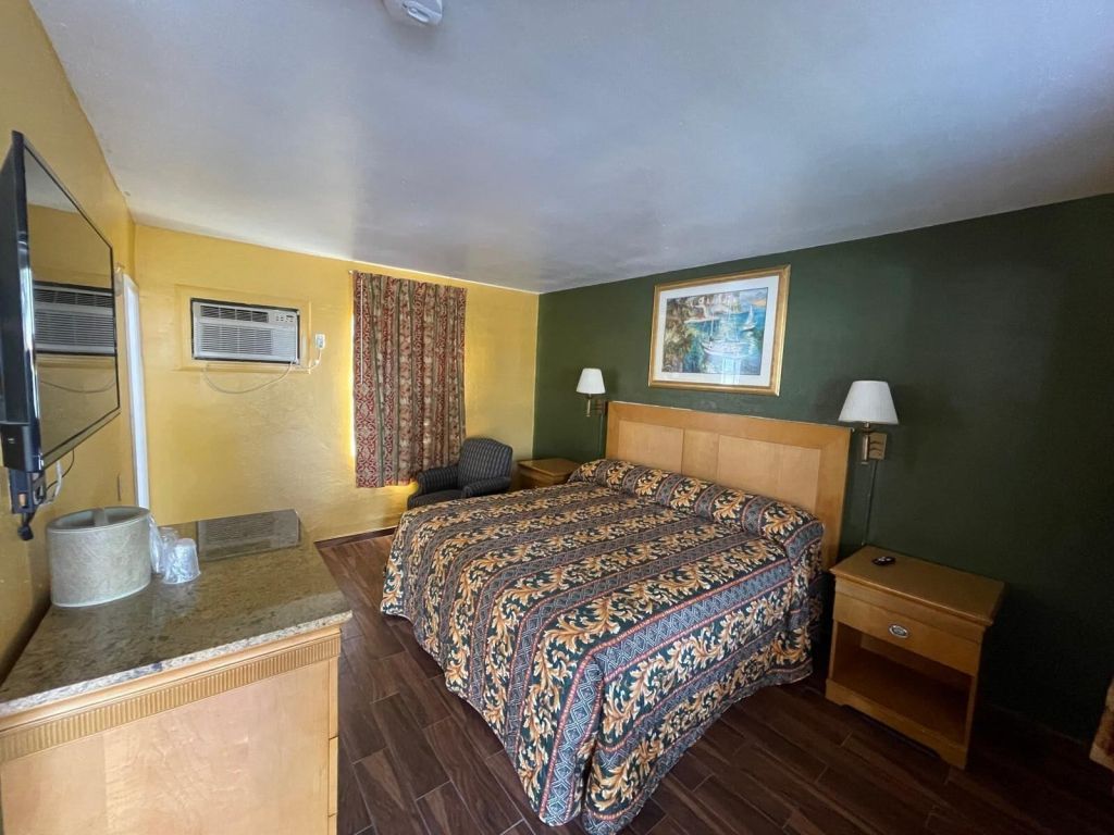Shangri La Motel Ocala near Hwy 301