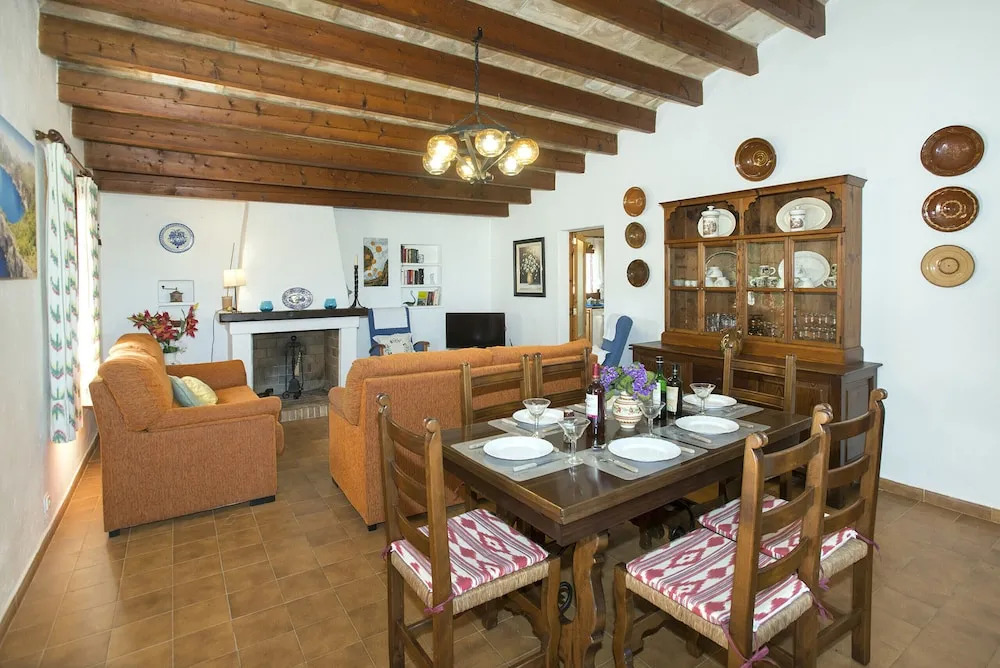 Family Villa Teo With Private Pool