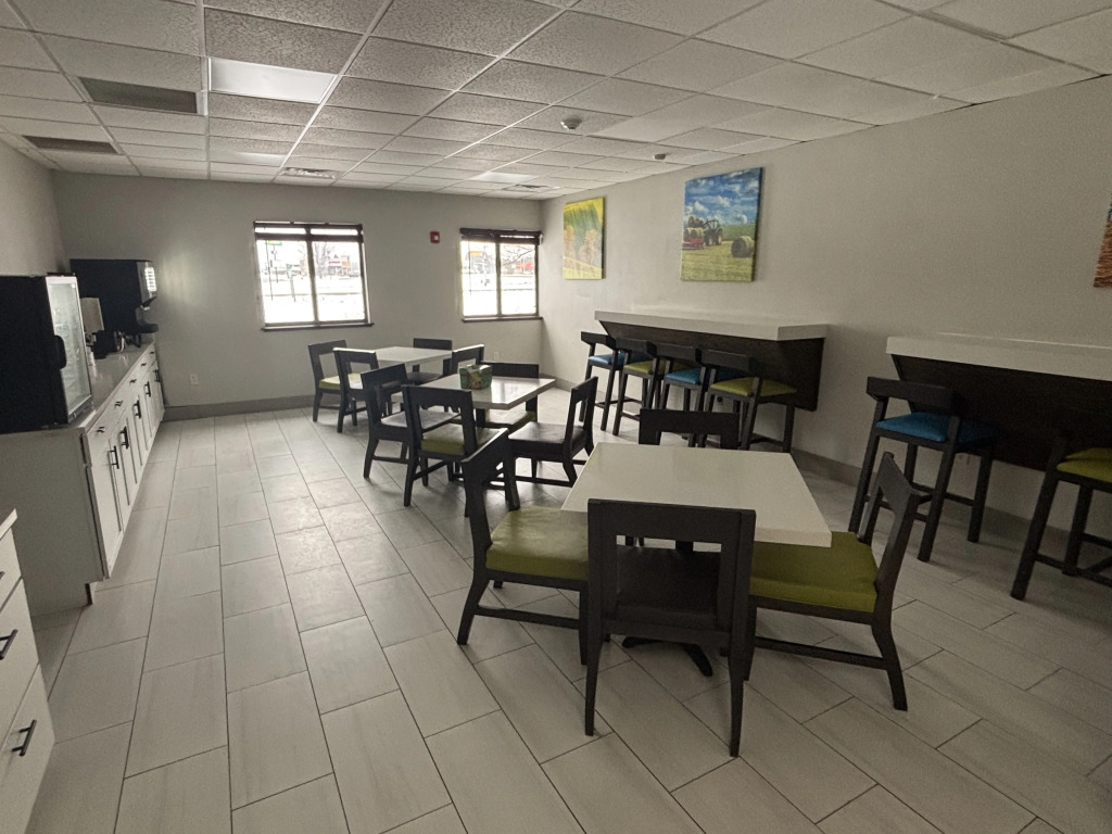 Red Roof Inn & Suites Tomah