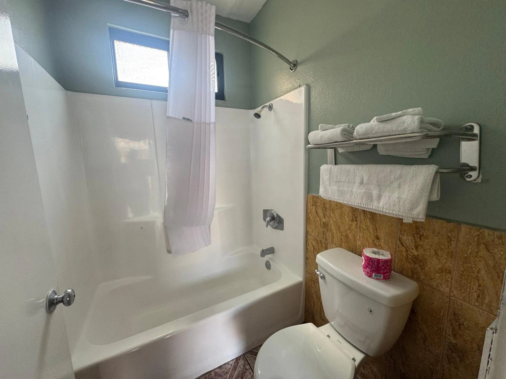 Big A Motel & Suites Near Disneyland Orange County
