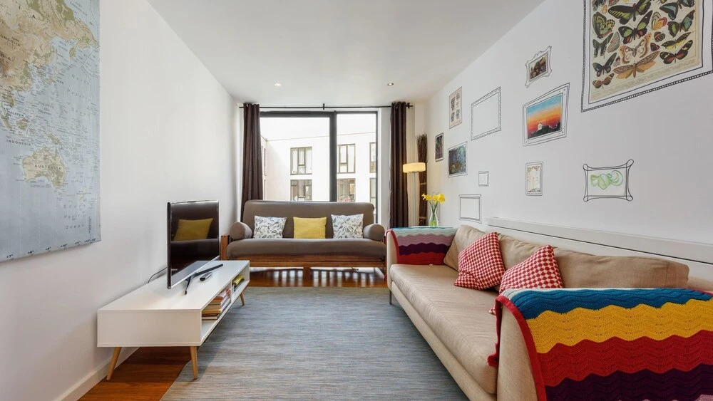 Stunning modern 2 double bedroom apartment