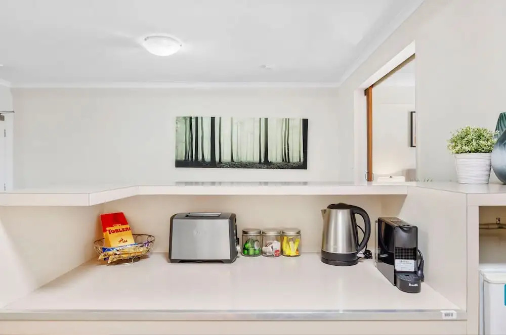 Spacious 1bdr Fast Wi-fi Near RAC Arena