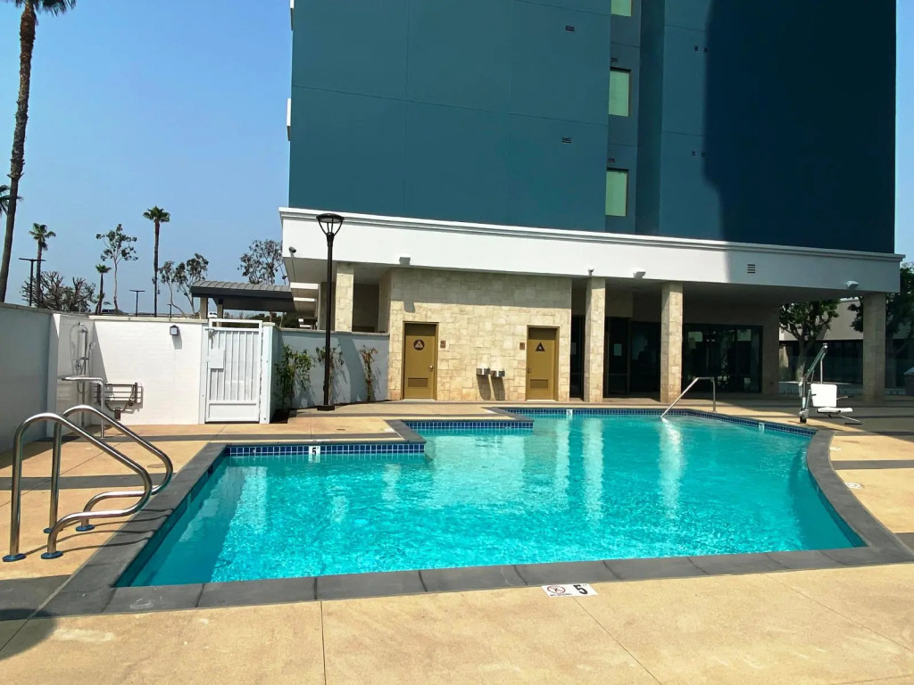Staybridge Suites - Long Beach Airport by IHG