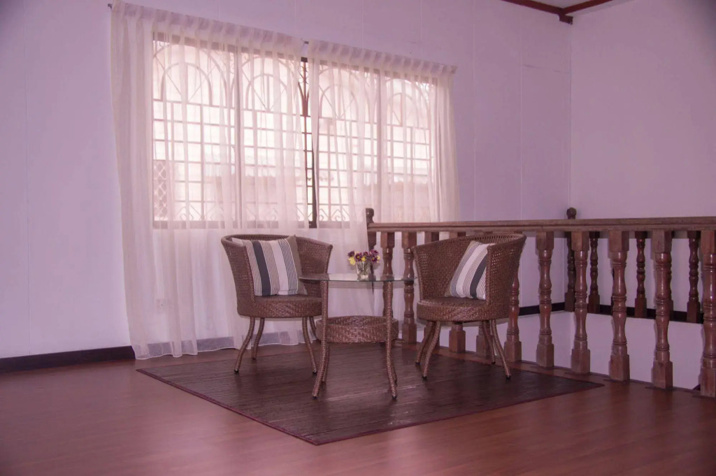 HAKS Boutique B&B with Pool & Farm-to-Table Dining