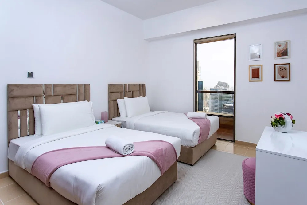Spacious 2 bedroom with Amazing Marina View Rimal JBR