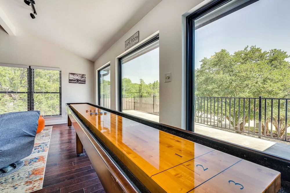 Texas Family-friendly Escape w/ Pool: Near Lake!