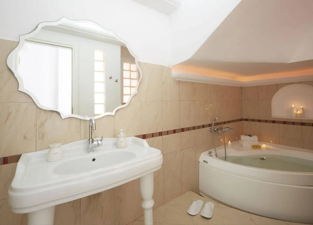 Ira Hotel & Spa