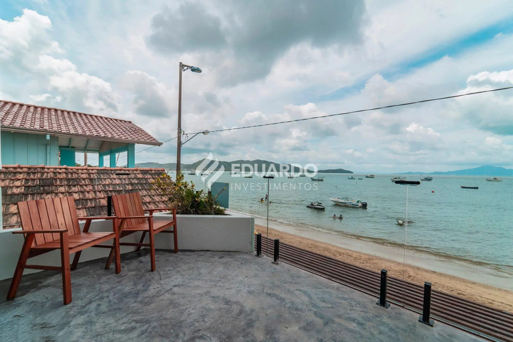 Beira Mar, Finamente Decorado