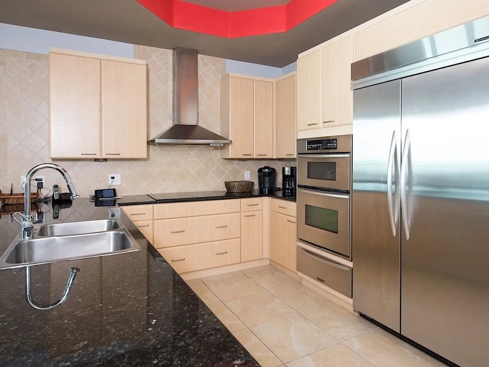 Caribe Penthouse - 3 Br Condo