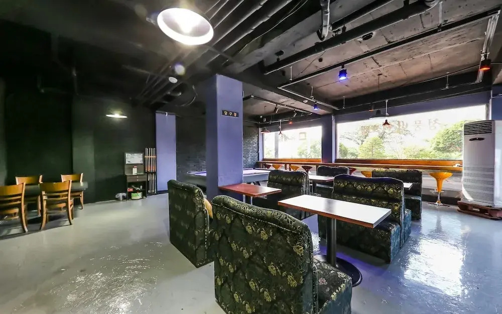 Jecheon Cheongpung Bali Hotel