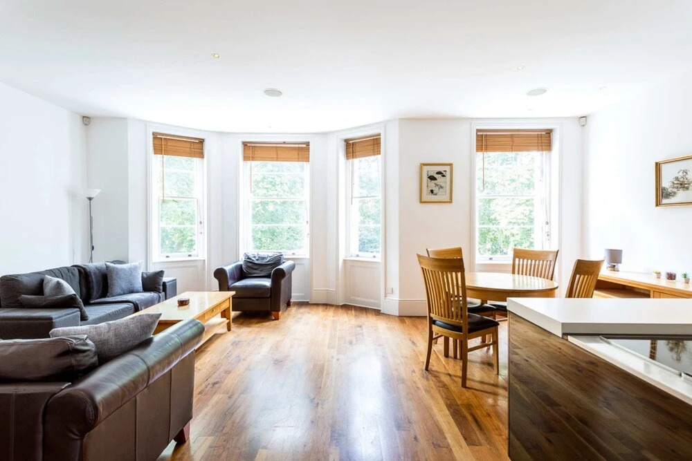 Spacious Pimlico Apartment