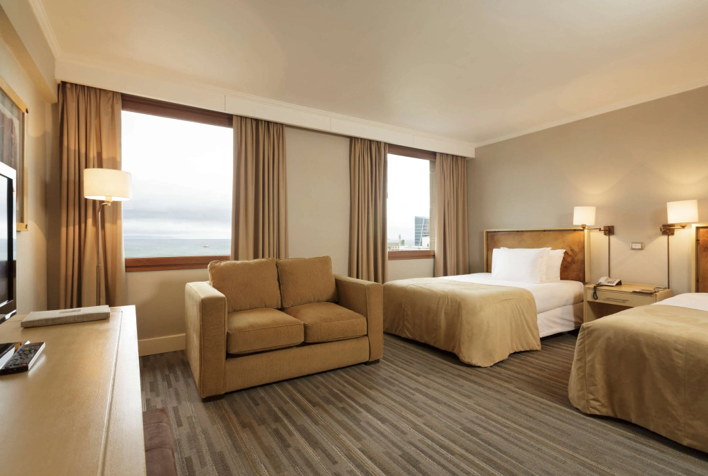 Hotel Costa Australis