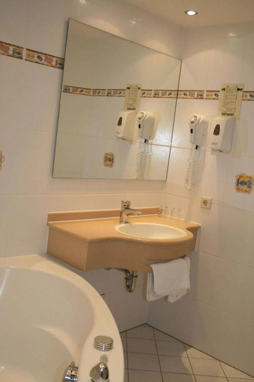 Logis Gourmet & Relax Wellness Hotel De La Sure