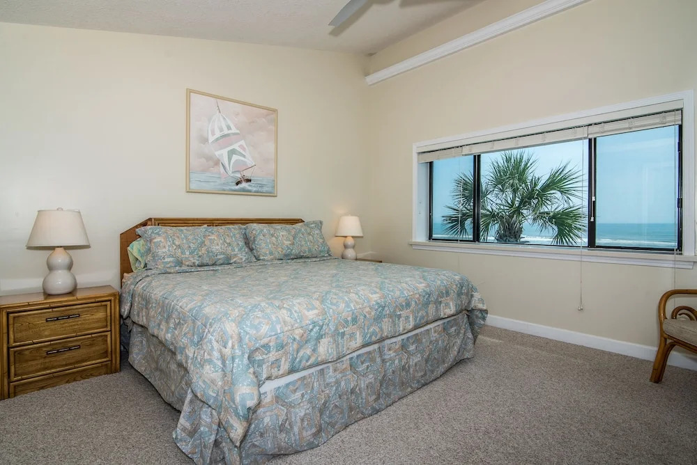SEA Haven 214 [2/2.5] Free Activities! & Oceanfront Wifi Pool