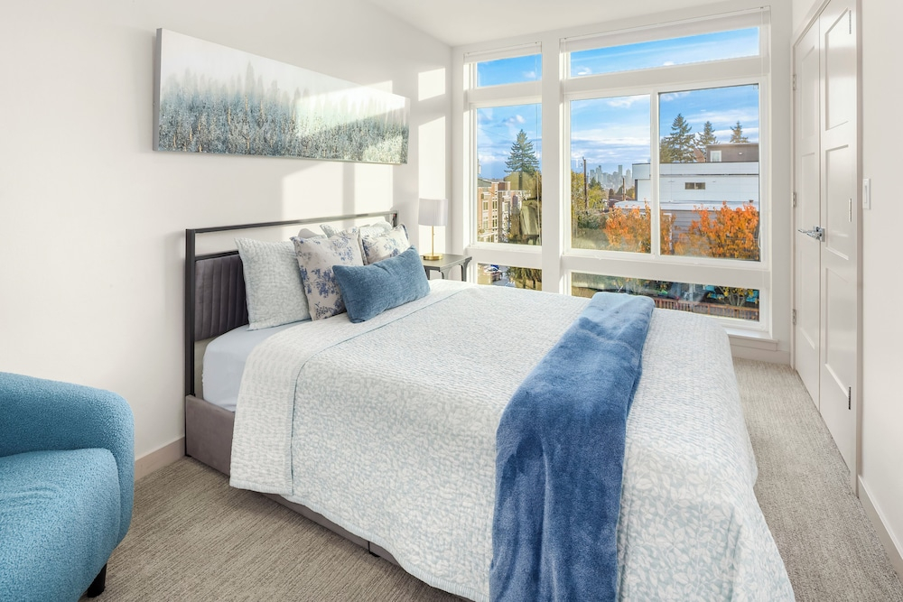 Lake View Townhouse