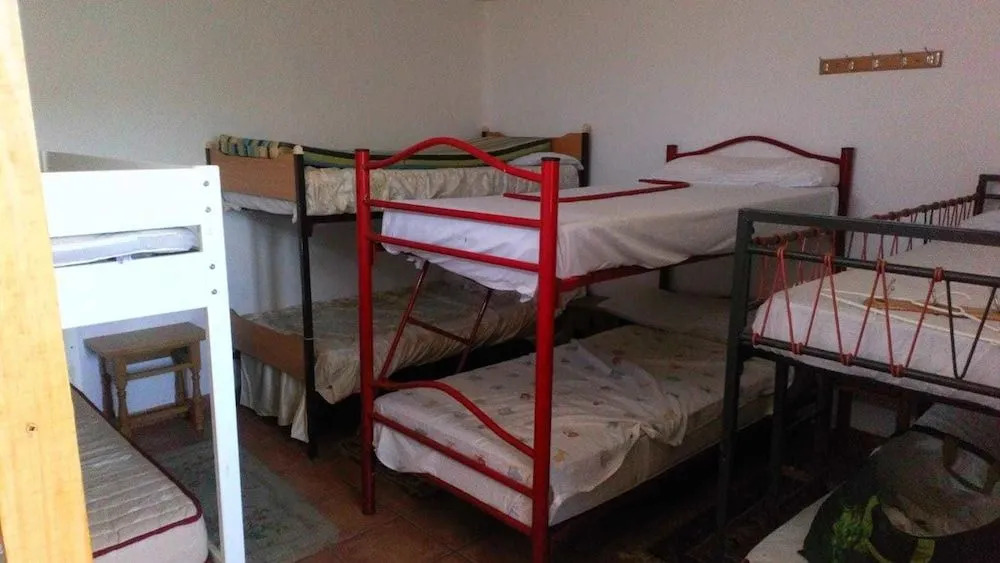 Refugio Arrabales de la Alpujarra - Hostel