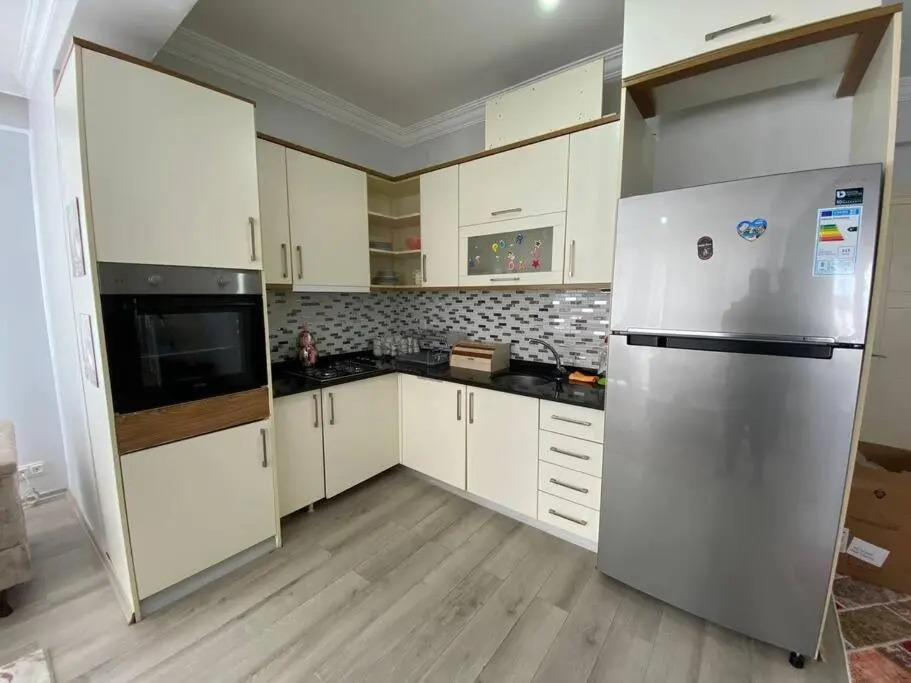 Lovely 3 Bedrooms Luxury APT with pool and Gym