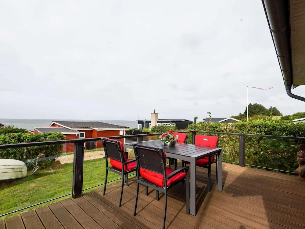 Three-Bedroom Holiday home in Esbjerg V 2