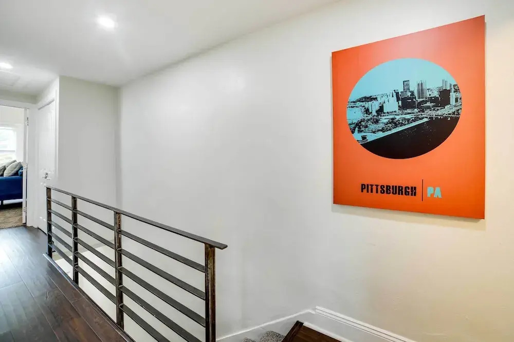 Walk to Walnut St: Pet-friendly Pittsburgh Home!