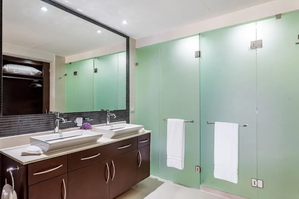 Casa Brisas 2 Bedroom Apts by RedAwning