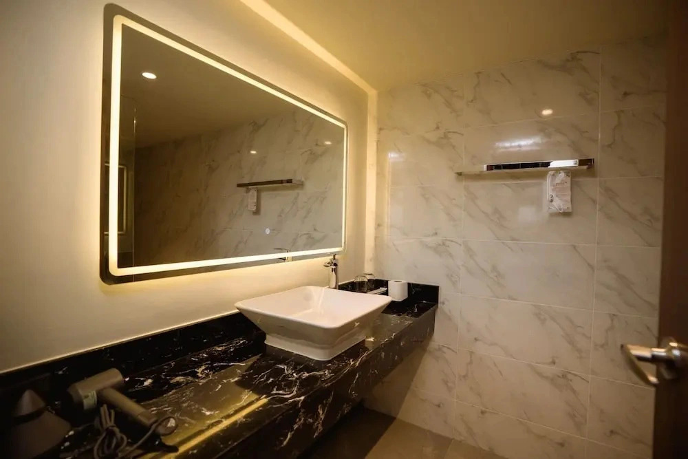 The Wang Yaowarat Hotel