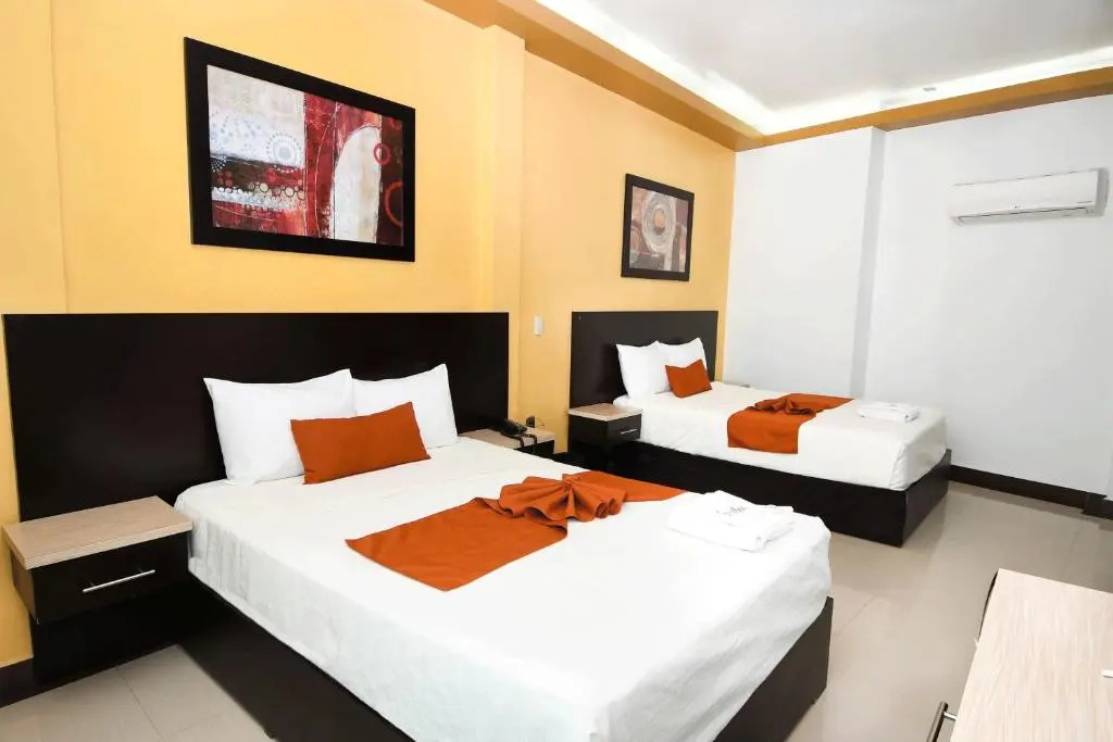Hotel los faroles