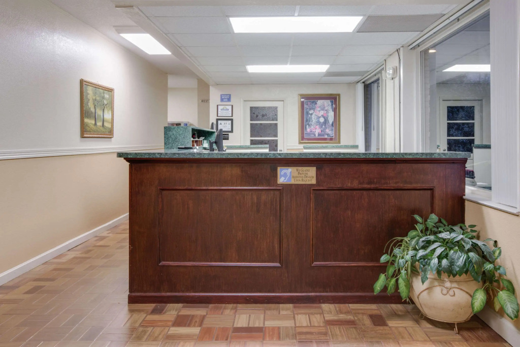 Days Inn by Wyndham Asheville West