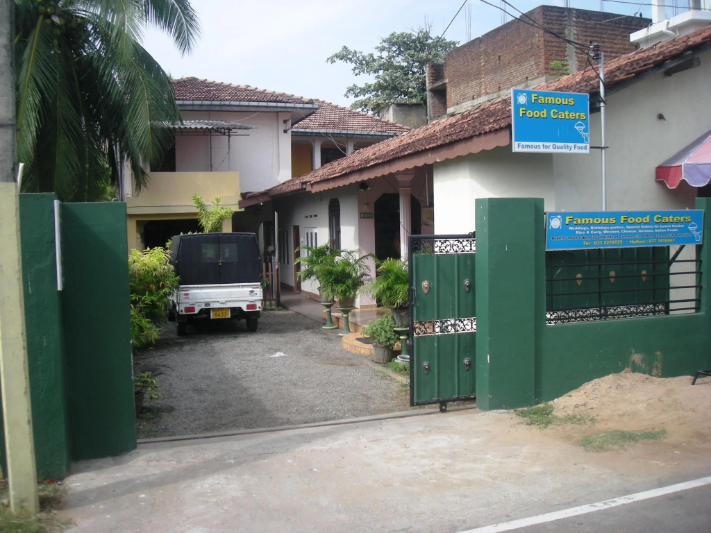 Sri Lak Inn