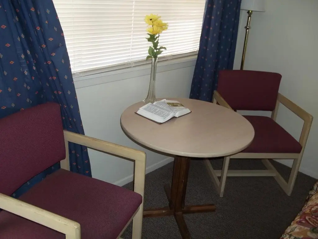 Royal Host Motel