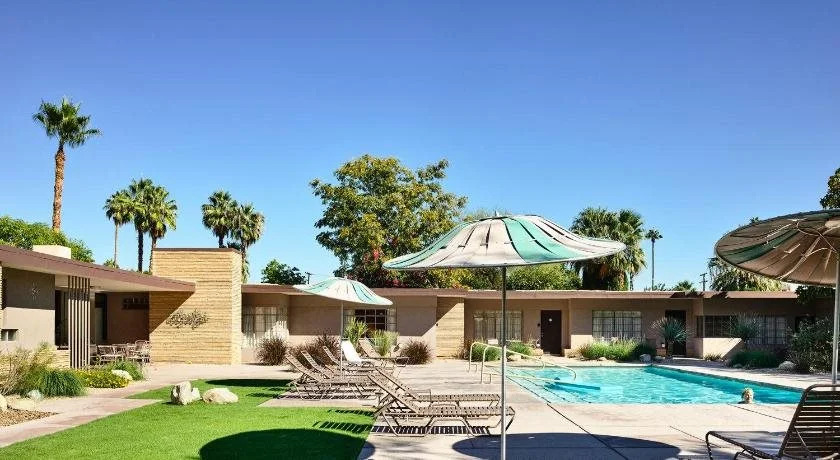 The Hideaway - 21 and Over - A Town & Desert Boutique Hotel