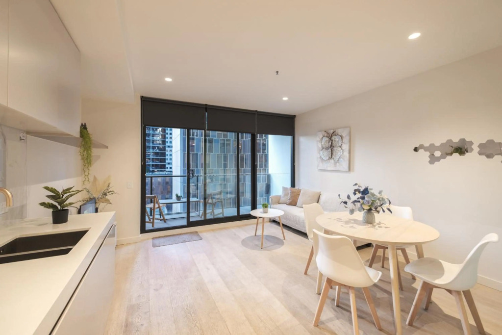 New 1BR 1BA Apartment Central +wifi+ Balcony