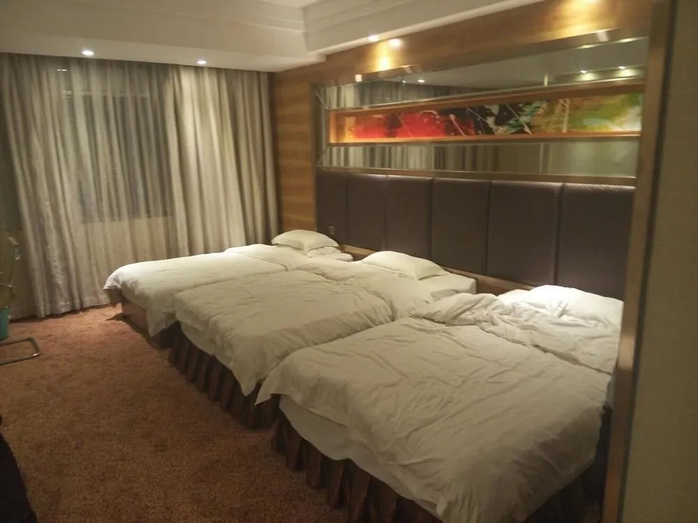 Hezhou Joy City Hotel