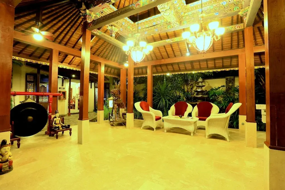 The Villas by Puri Mas Boutique Resort