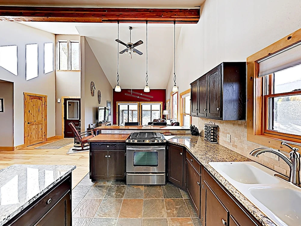 New Listing! Mountain-view Ski W/ Hot Tub 3 Bedroom Home